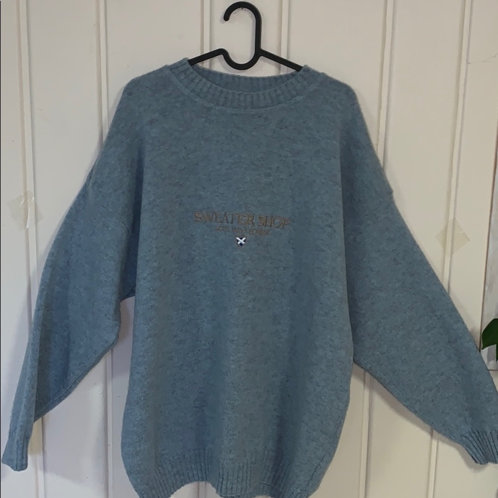 VINTAGE SWEATER SHOP AUTHENTIC WOOL SWEATER